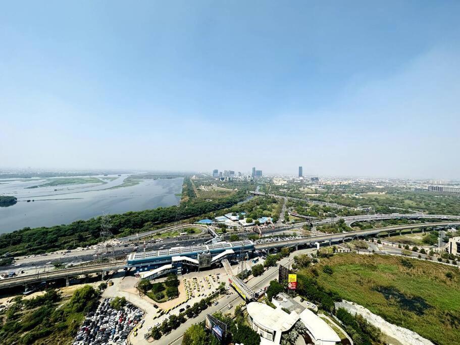 Cloud Stay@41St Floor Noida Zewnętrze zdjęcie